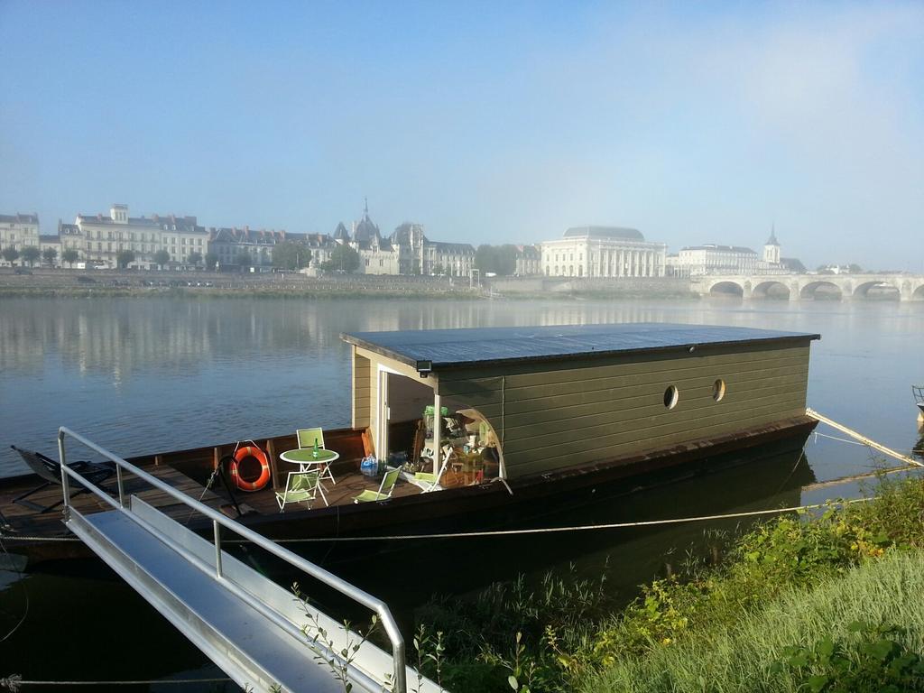 Different Holidays Saumur Exterior photo